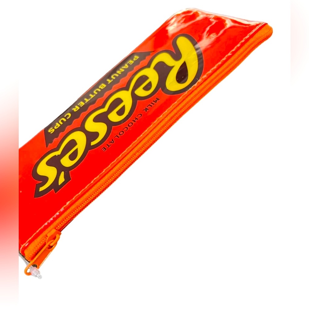 NWT Reese’s Peanut Butter Cup Zippered Pouch Pencil Pen Case - Picture 2 of 3